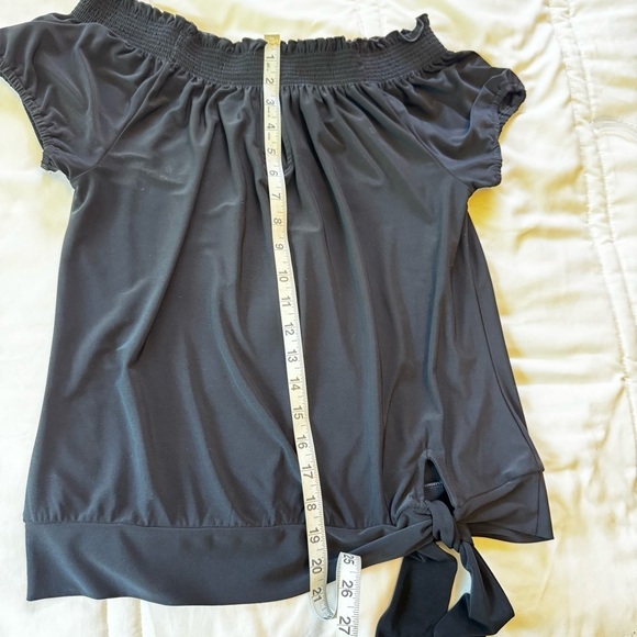 White House Black Market Off Shoulder / Side Tie Top Size M - Picture 8 of 12